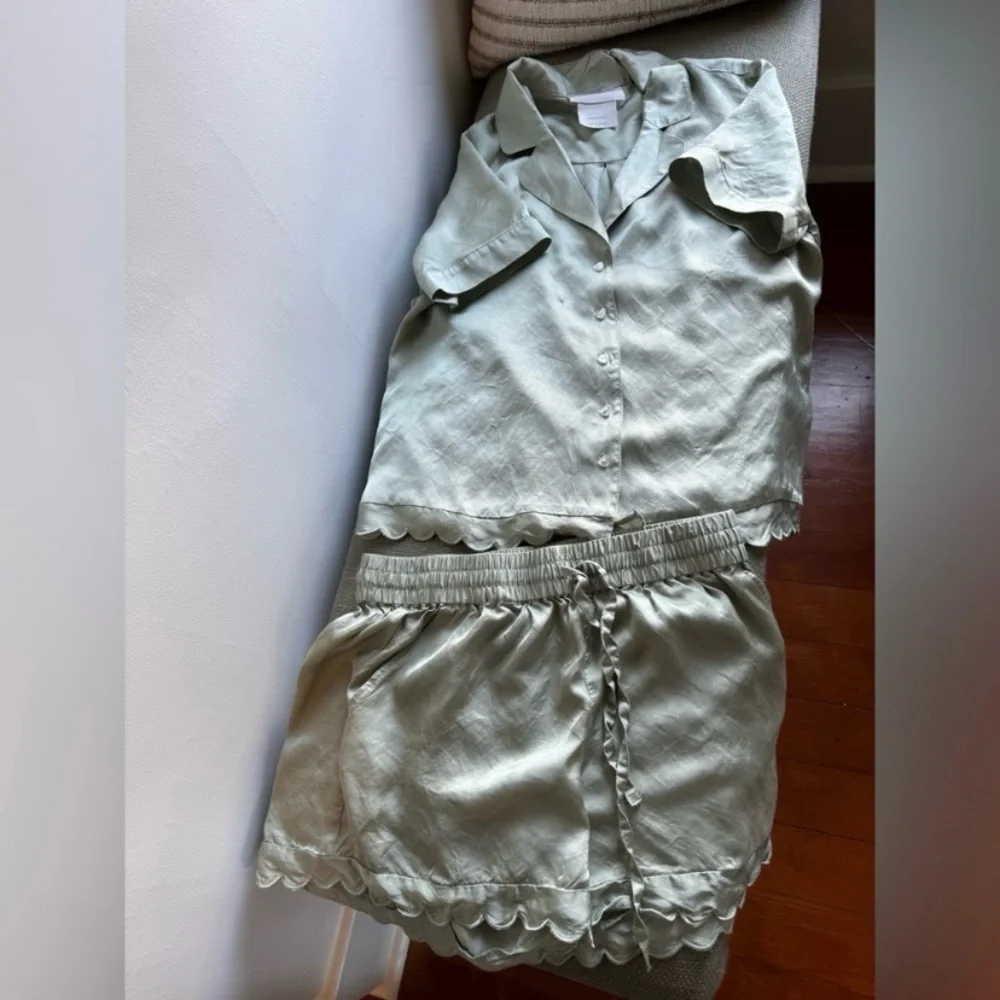 BHLDN Juniper Scalloped Sage Green Pajama Set - Picture 4 of 5